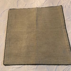 4 100% cotton dinner napkins